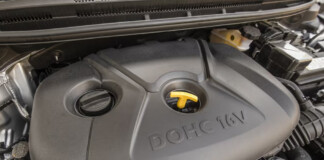 ТОП ошибок водителей, которые приводят к поломке ДВС при проверке уровня масла