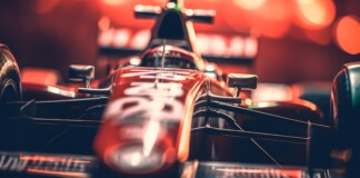 Red Bull вывела на тесты собственный мотор Ф-1: установка прошла 100+ кругов без сбоев, а Вольфф назвал ее ориентиром