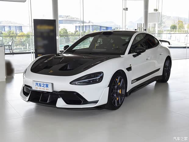 Xiaomi SU7 Ultra бесплатно получит карбоновую аэродинамику