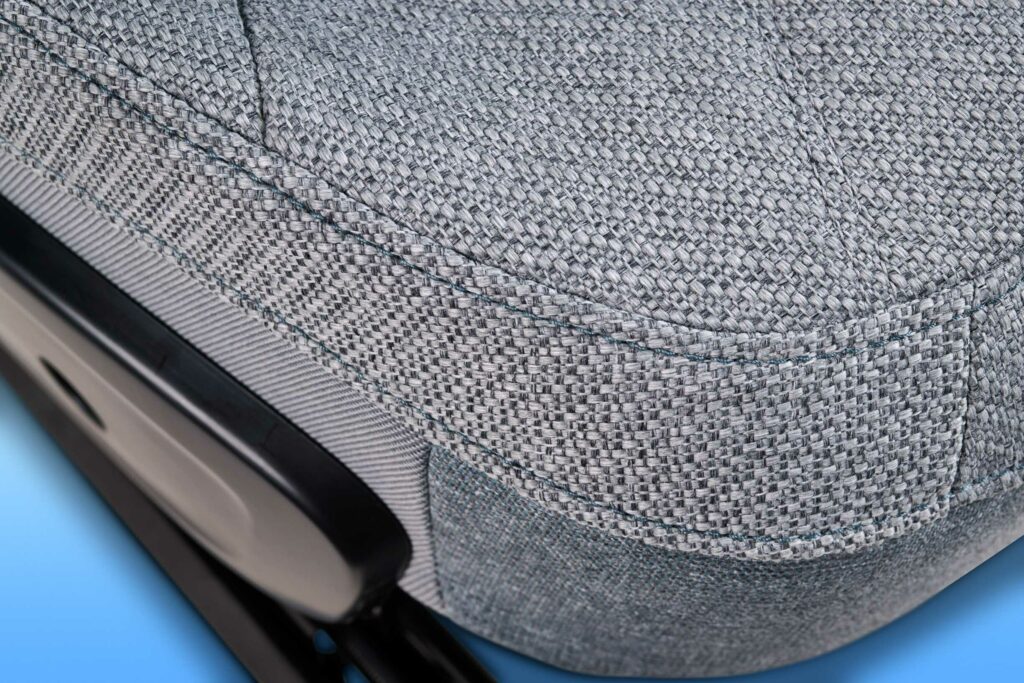 Слитые фото BMW i3 раскрыли дизайн до премьеры 18 марта