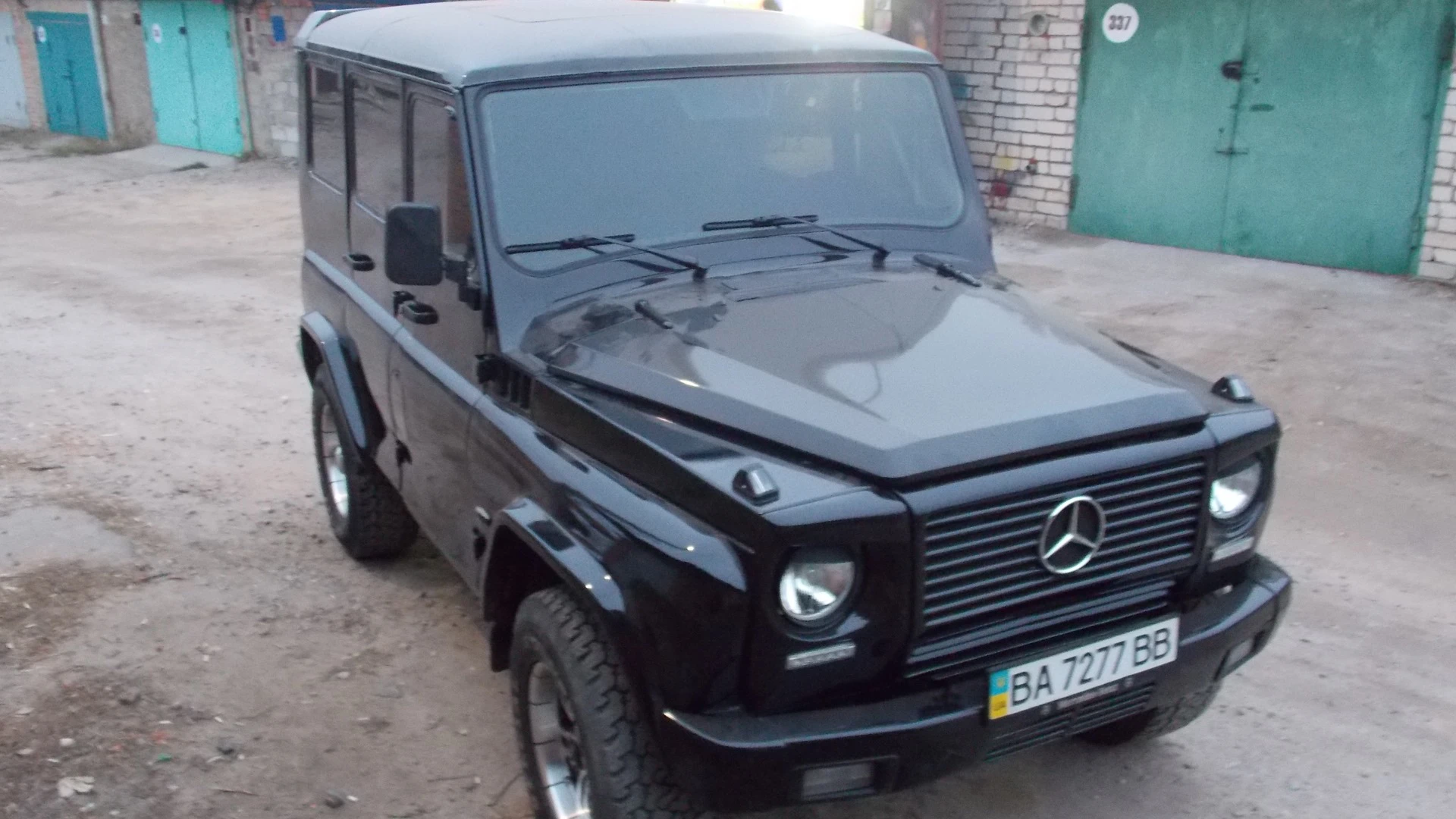 Немцы не поверили глазам, когда увидели «русский Гелик»: его собрал парень из старого УАЗ-3151