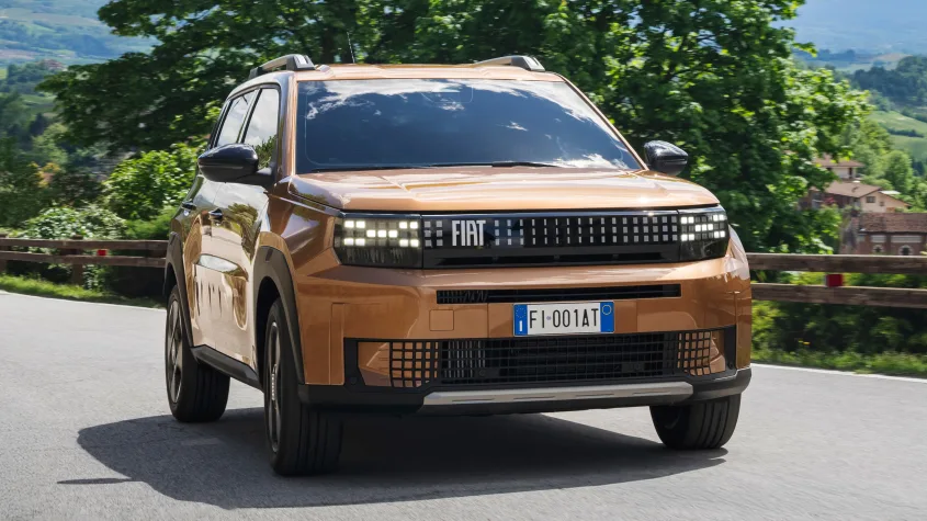 Fiat Grande Panda вернулся: гибрид за 208 фунтов в месяц