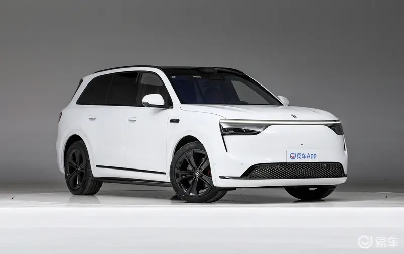 Aito M8 подешевел на 600 000 рублей: акция уже стартовала