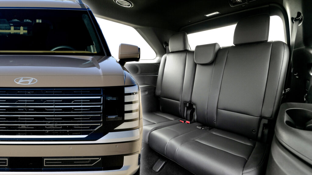 Hyundai Casper Electric Lounge: кожа и 295 км хода за $24 500