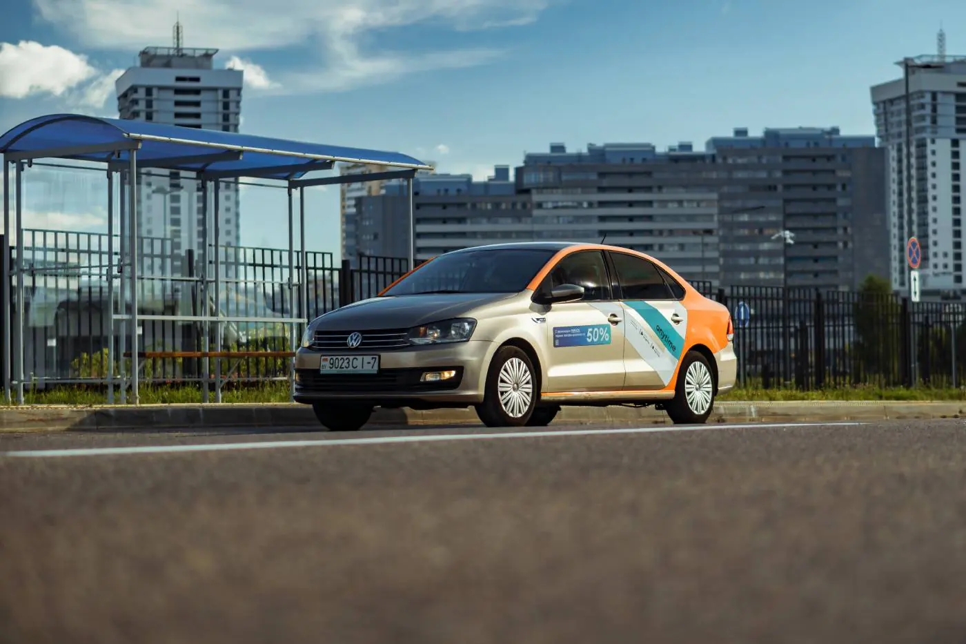 «Anytime» теперь сам платит за аварии: что изменилось с 11 марта