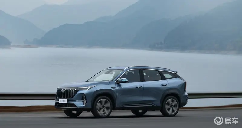 Новый Geely Boyue L «умнеет» с каждым километром: дебют уже в марте