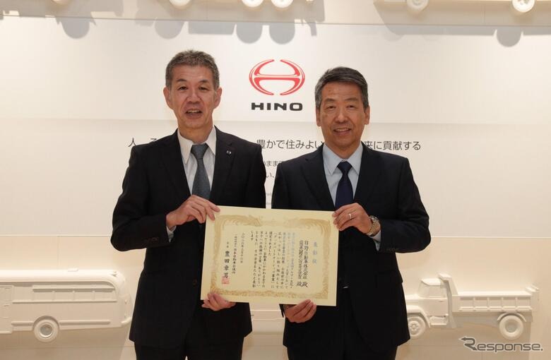 Hino Motors получила награду за GPS-систему учёта погрузки