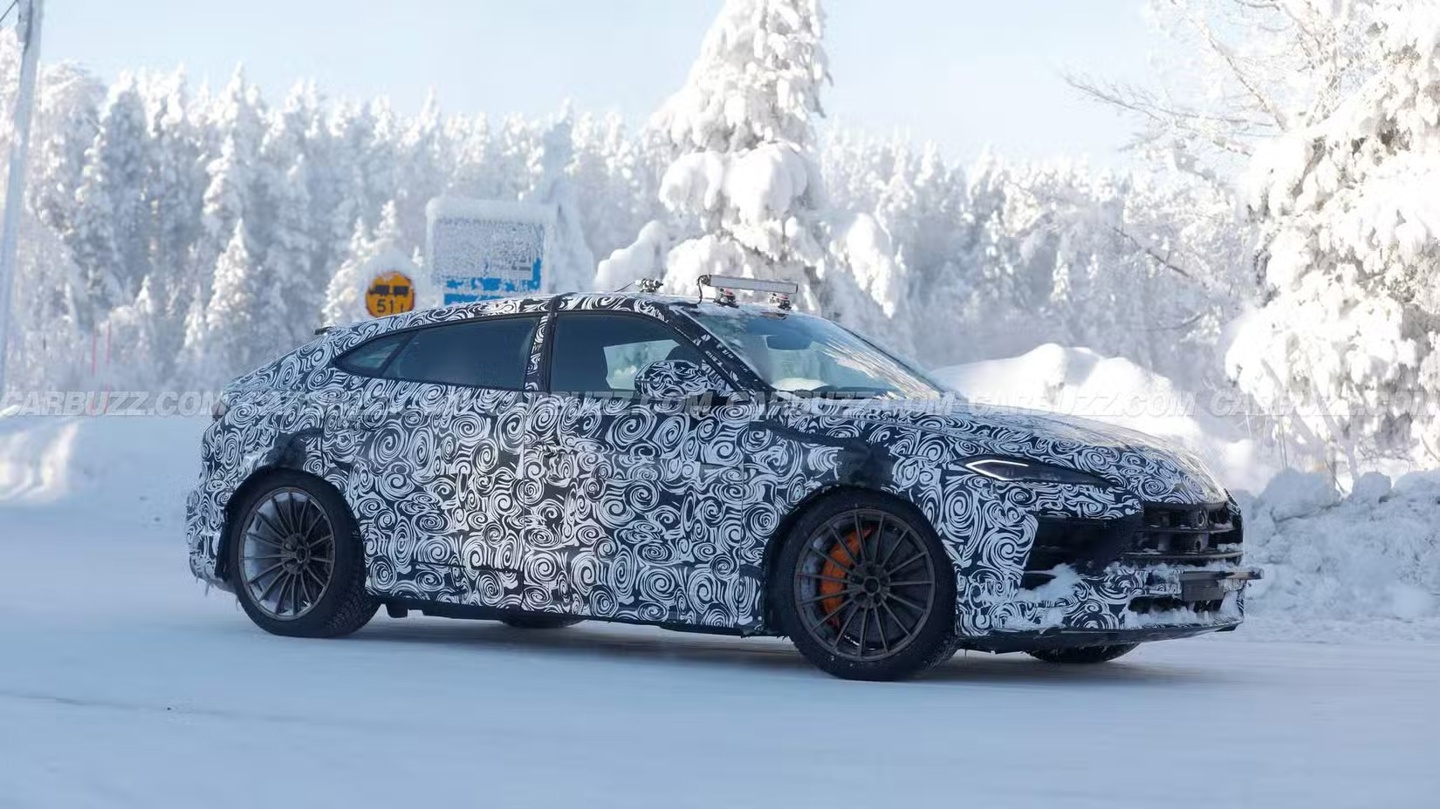 Lamborghini Urus SE Performante дебютирует в апреле 2026 года