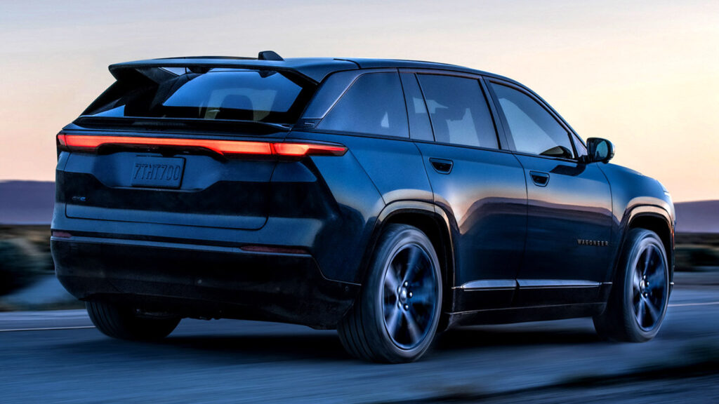 Jeep отзывает 12 000 Wagoneer S: деталь отваливается на ходу