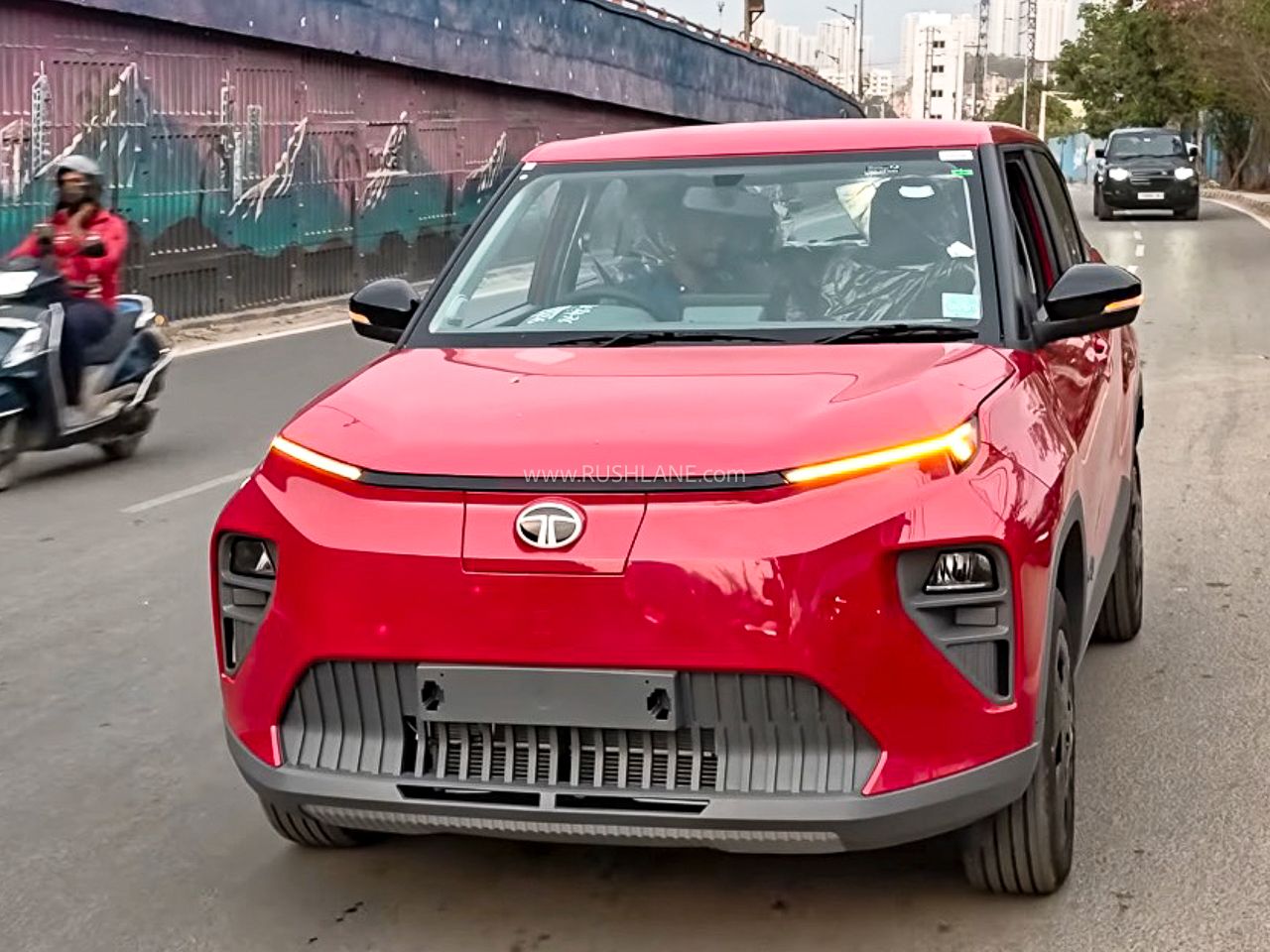 Tata Punch EV уже в продаже: ждать придется до 10 недель