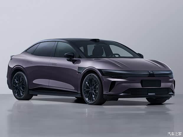 Zeekr 007 обновился: до 905 км хода и чип NVIDIA DRIVE Thor