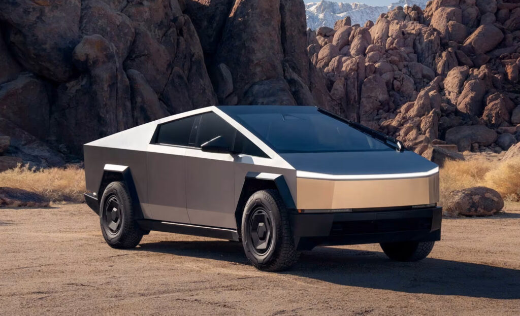 Tesla внезапно отменила перенос FSD для владельцев Cybertruck