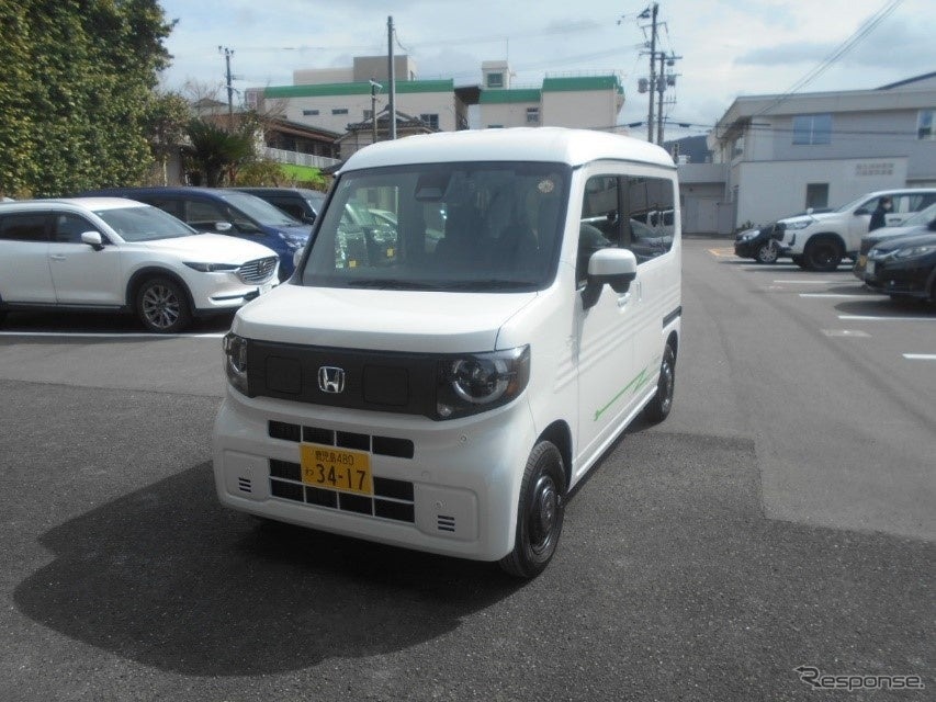 В Японии чиновники и туристы делят одни электромобили