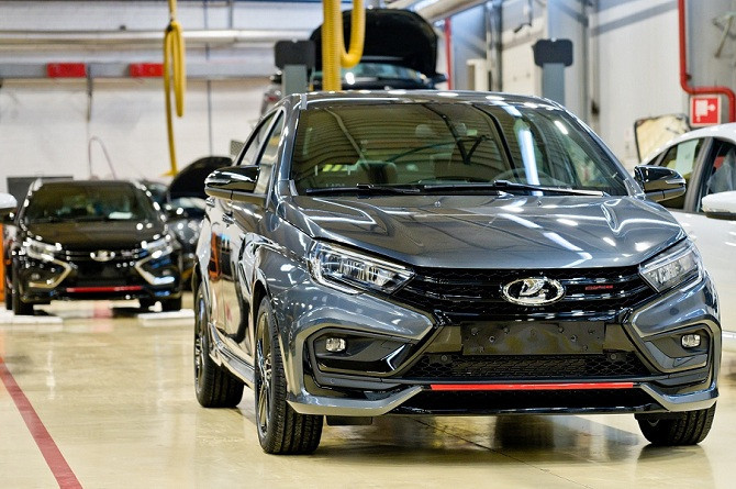 «Лада Веста Спорт» вернулась: 147 л.с. и «механика» впервые