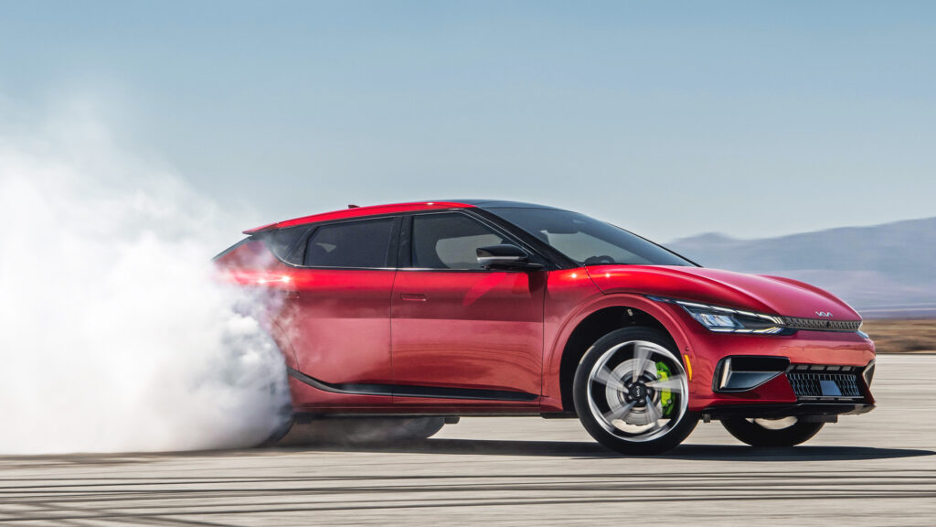 Kia убрала с продажи EV6 GT в США: виноваты тарифы