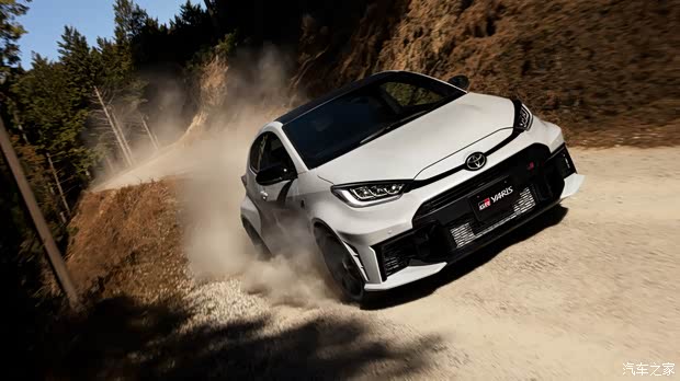 Toyota GR Yaris 2026 уже на продаже: новый руль и шины Bridgestone