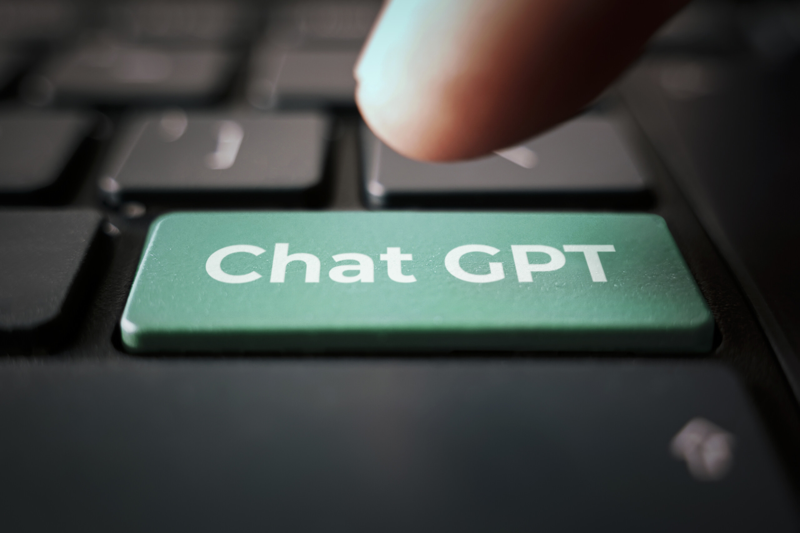 ChatGPT скрыл выбор модели: что теперь решает система за вас