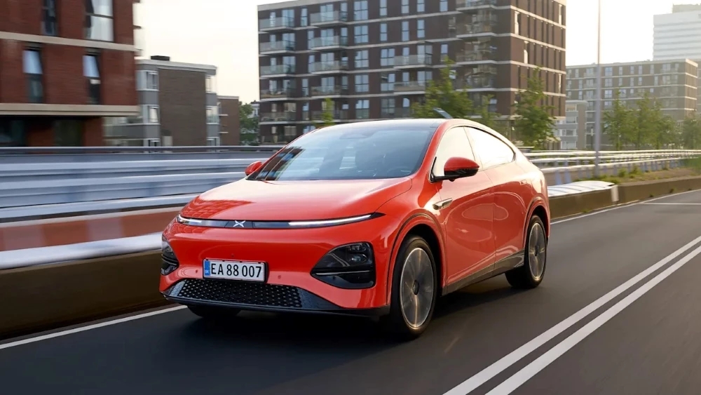 «Яндекс» сертифицировал Xpeng G9 и G6 как российские авто