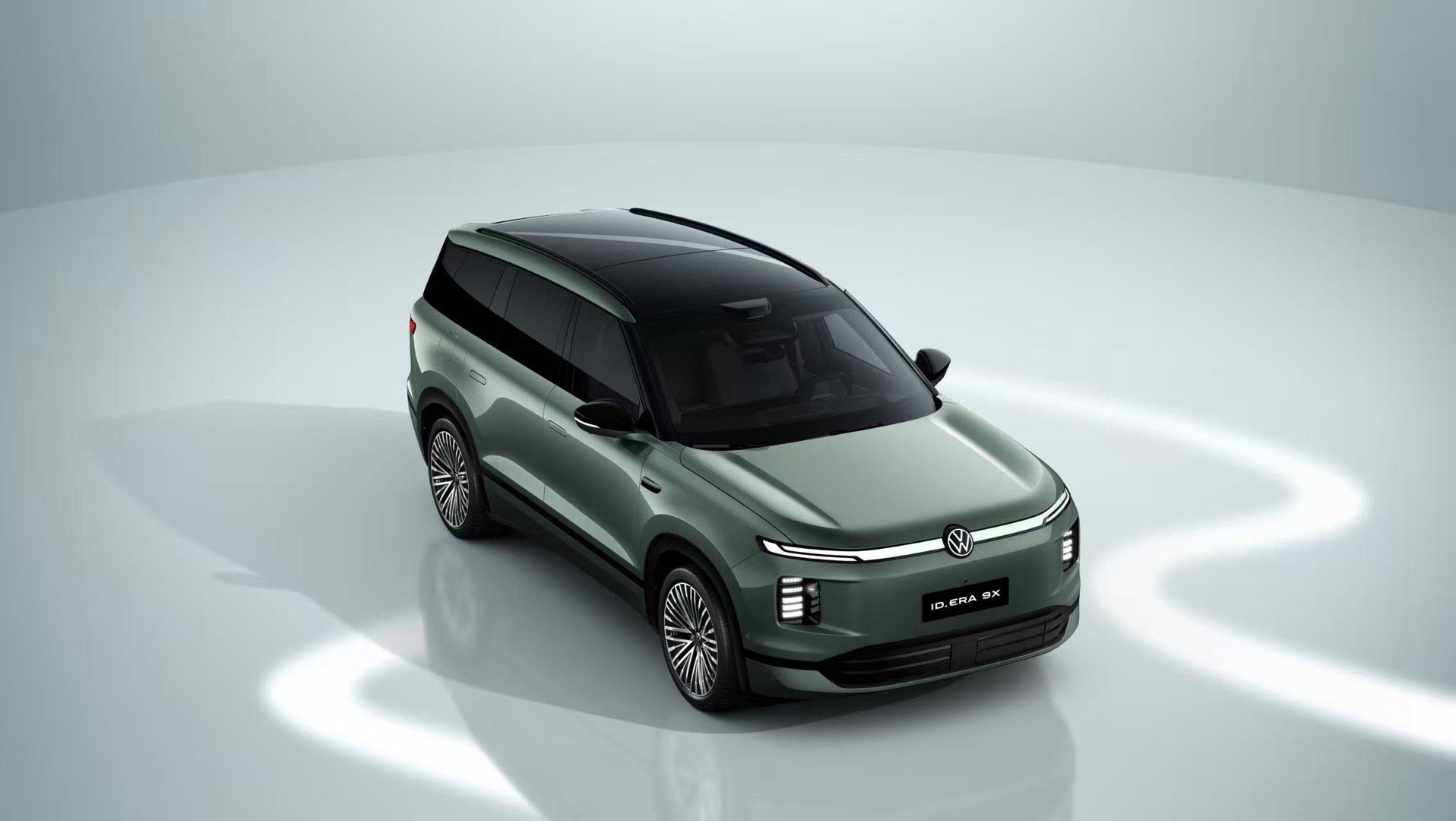 Volkswagen ID.ERA 9X: старт продаж за 3,86 млн рублей и 1 600 км хода