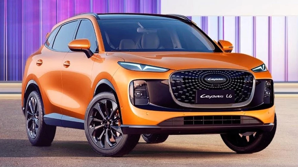 Tenet Plus L6 дебютировал без решётки: электрокар удивил всех