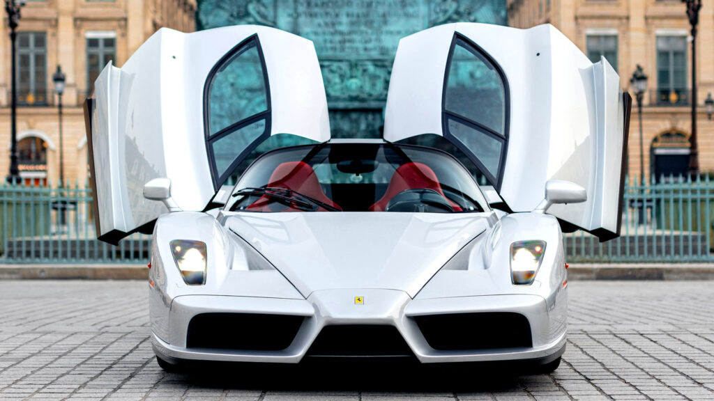 «Последний» Ferrari Enzo без электро уйдёт с молотка за $6 млн