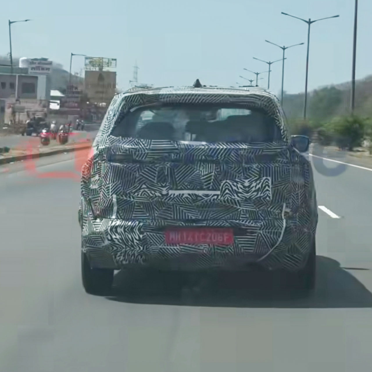 Tata Sierra AWD и CNG засветились на тестах: старт продаж в 2027