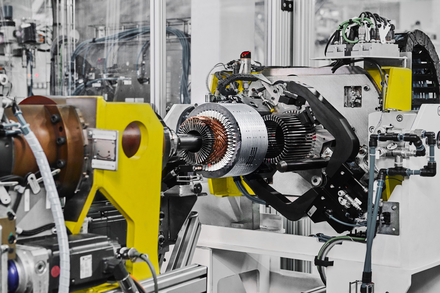 NIO выпустила 2-миллионный электропривод и взлетела на 57%