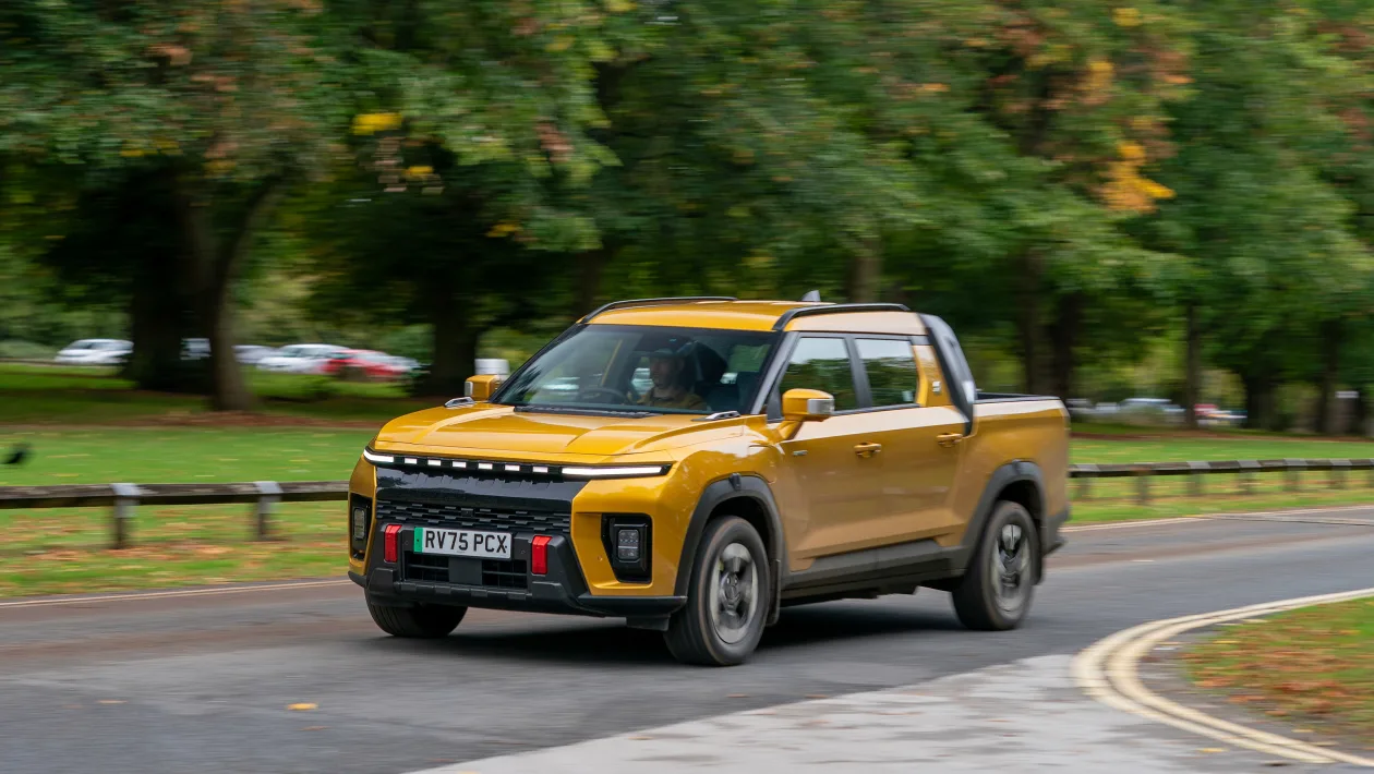 KGM Musso EV дебютировал: 386 км и зарядка за 31 минуту