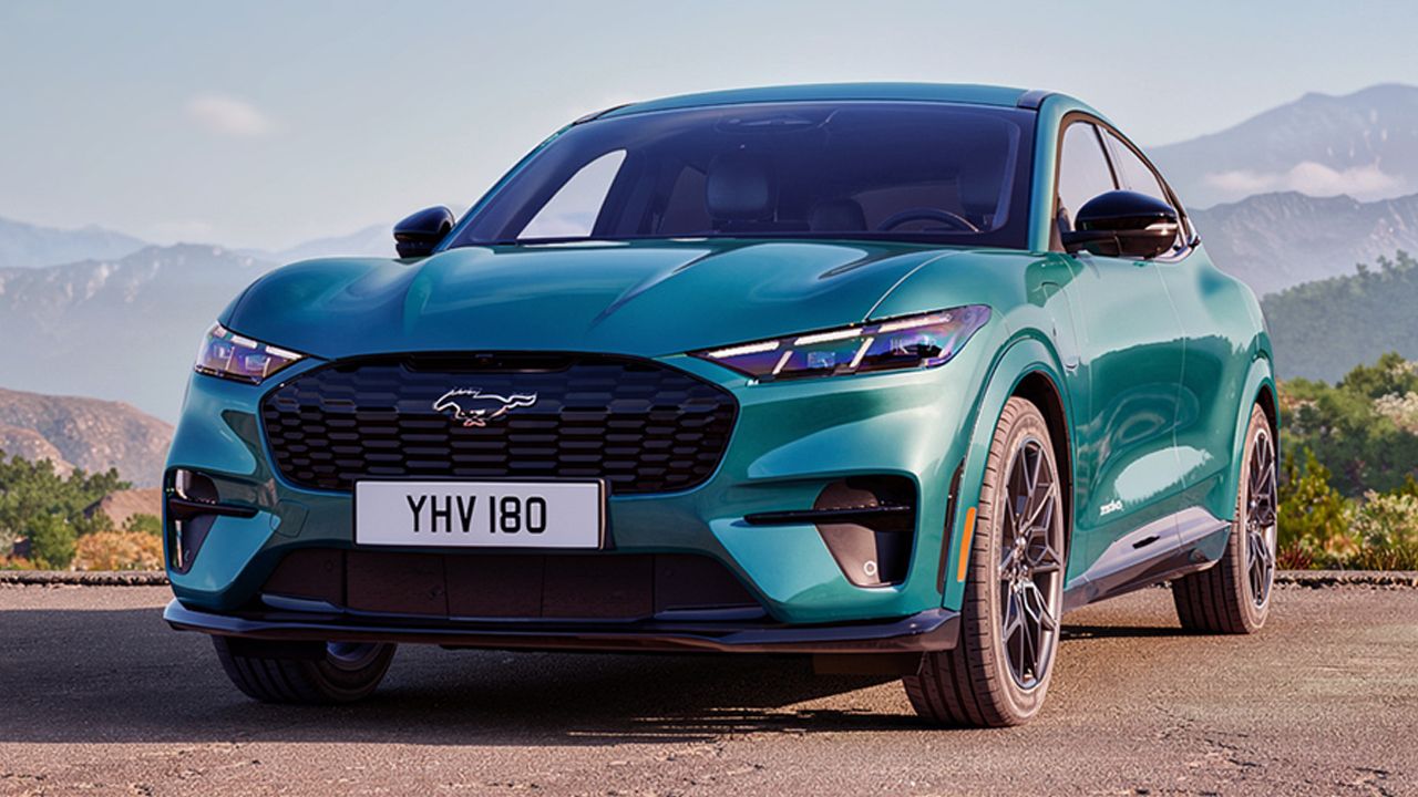 Ford Mustang Mach-E 2026 впервые проедет 615 км без зарядки
