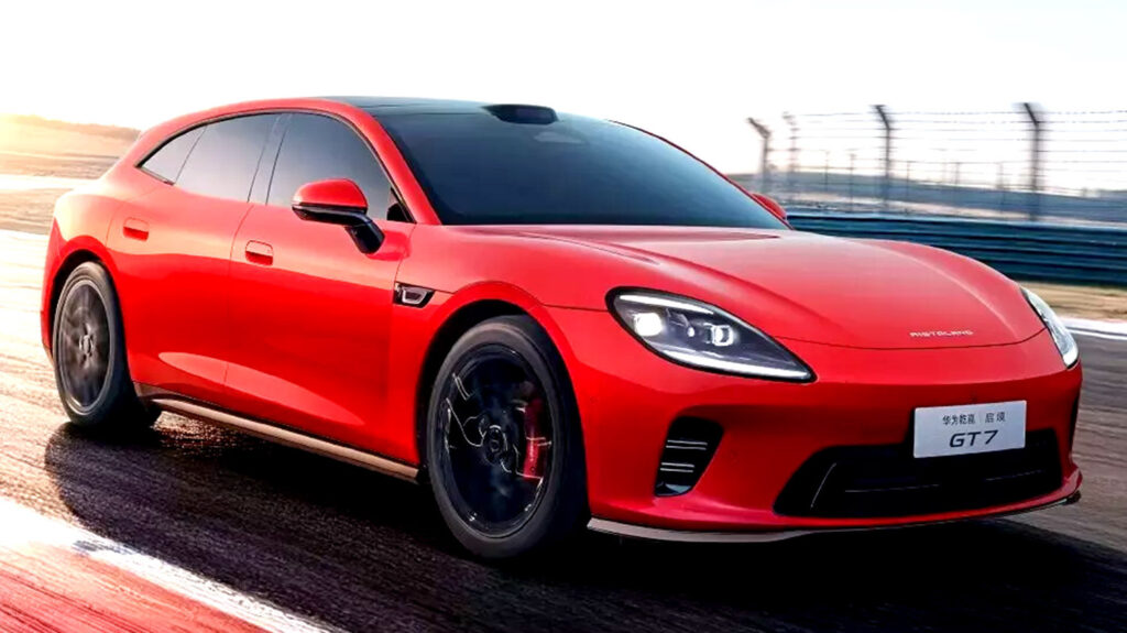 Huawei скопировала Porsche Taycan: дешевый клон выйдет в апреле