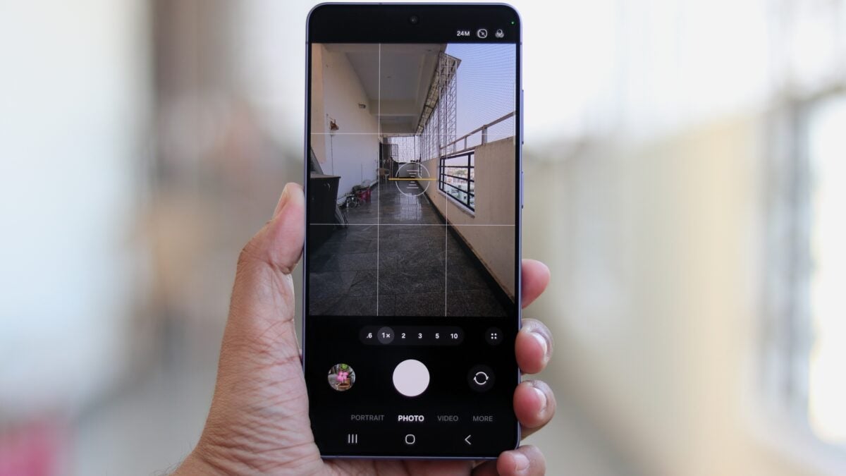 Samsung Galaxy S26 наконец вынес 24 Мп в главное меню камеры