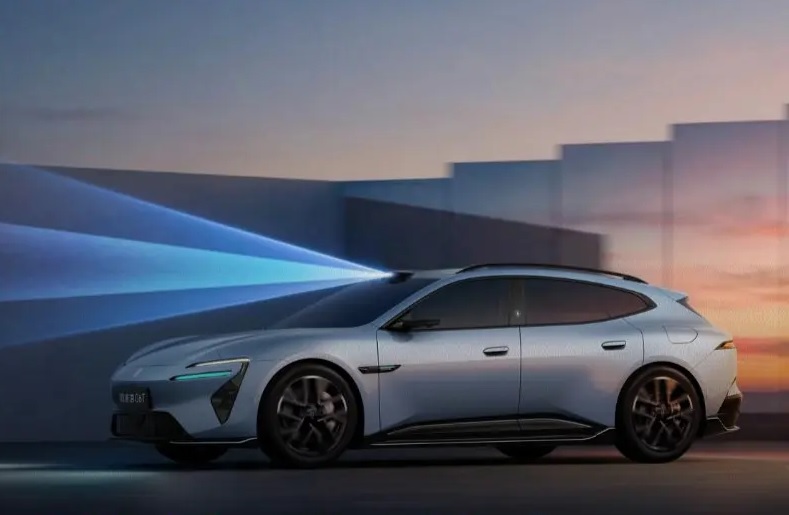 Avatr 06T стала первой в мире с лидаром Huawei на 896 линий