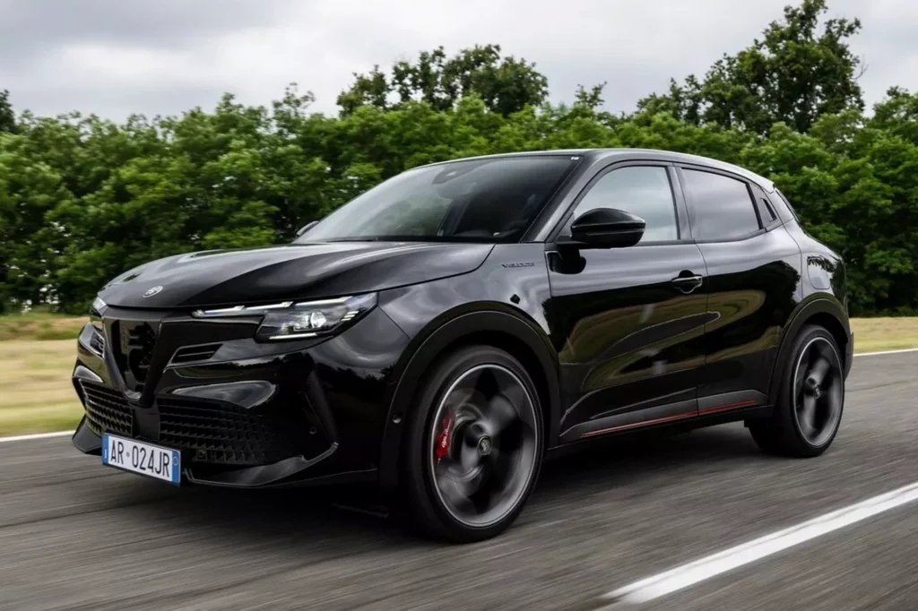 Alfa Romeo выросла на 20%, но один Porsche Macan продаётся лучше