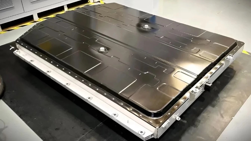 Arcfox T1 первым получит натрий-ионный аккумулятор с зарядкой за 11 минут