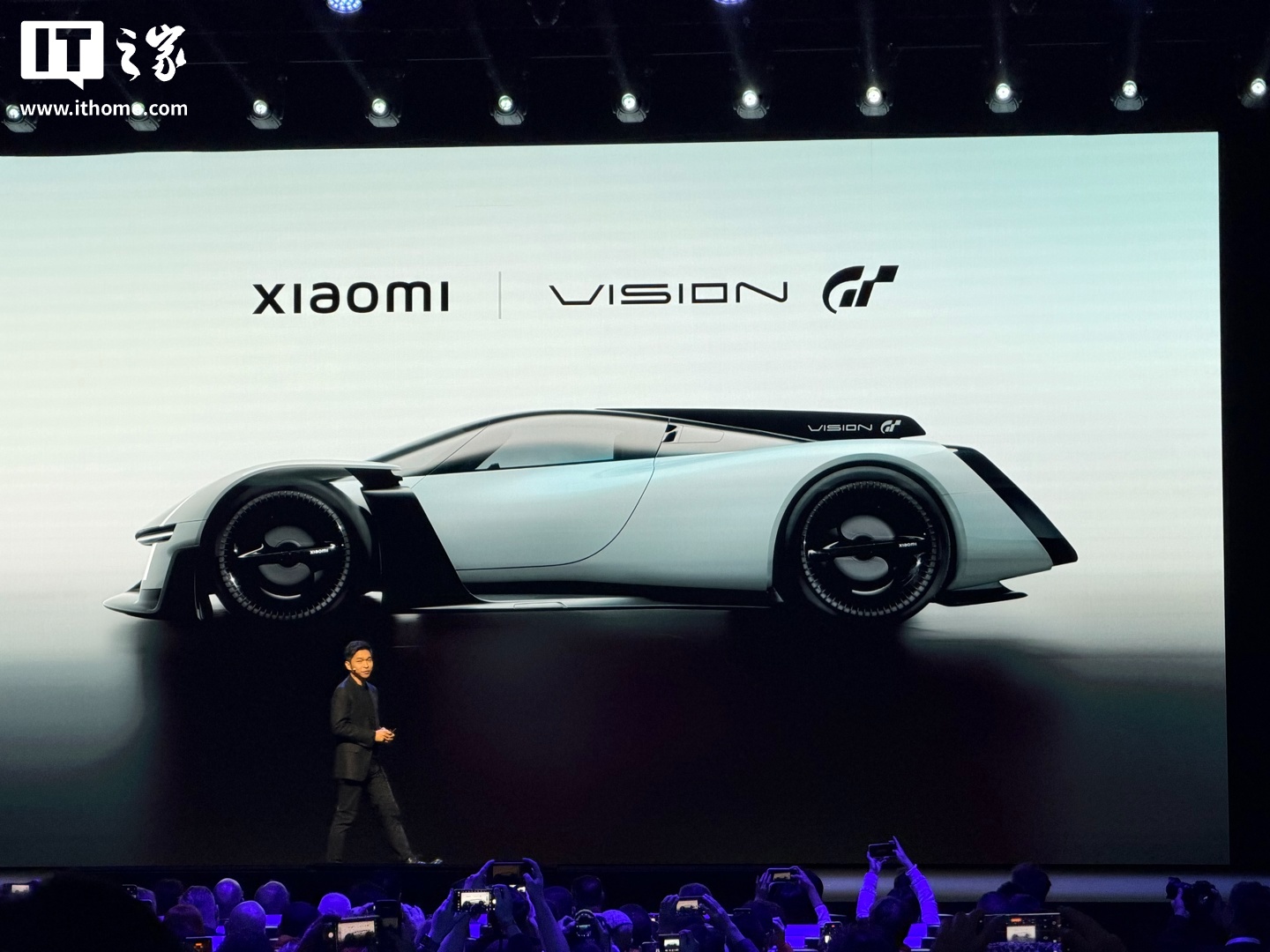 Xiaomi покажет суперкар Vision Gran Turismo на автосалоне в Пекине