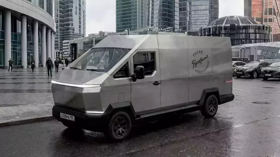 «Руссо-Балт» показал электрофургон Ф200 с дизайном в стиле Cybertruck