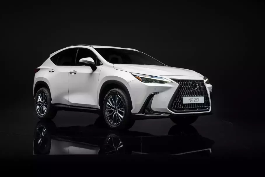 Lexus продал 1122 автомобиля в РФ за первый квартал 2026 года