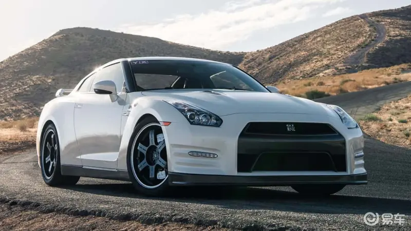 Nissan GT-R R36 не станет электрическим: названа причина