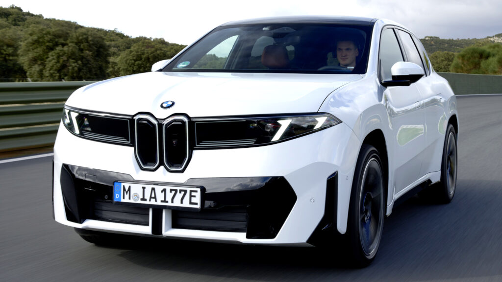 BMW iX3 40 наконец представлен: 636 км хода дешевле на 5500 фунтов