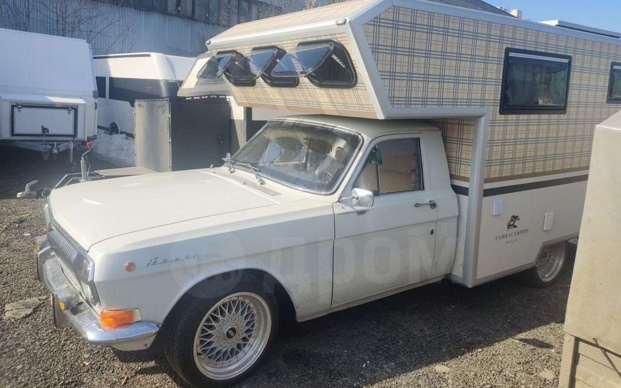 На «Дроме» продают дом на колесах, созданного на базе пикапа ГАЗ «Трофим»