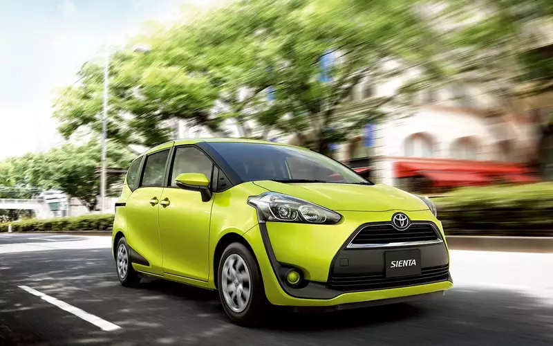 В Находке начали продавать Toyota Sienta по цене от 1,55 млн рублей