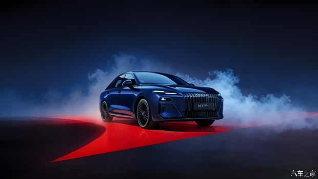 Дизайнер Bugatti Veyron обновил седан Roewe M7 DMH