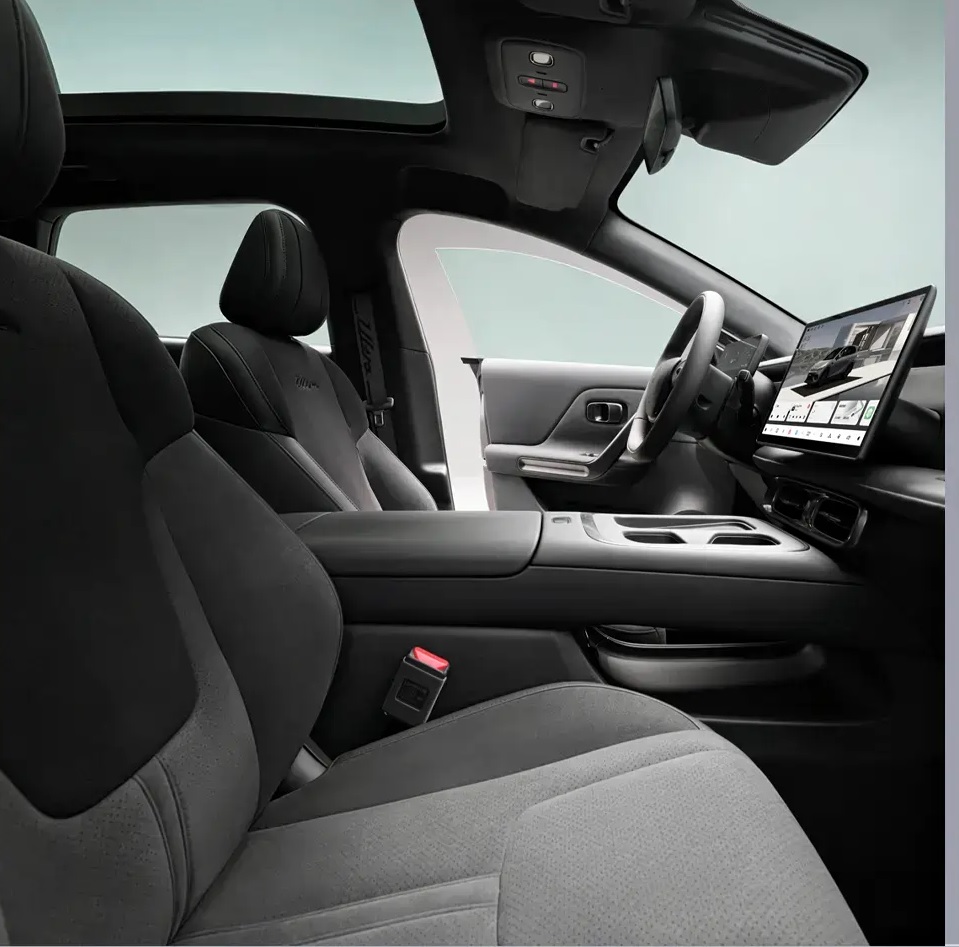 Leapmotor рассекретил интерьер Lafa5 Ultra: спорт и 8-точечный массаж