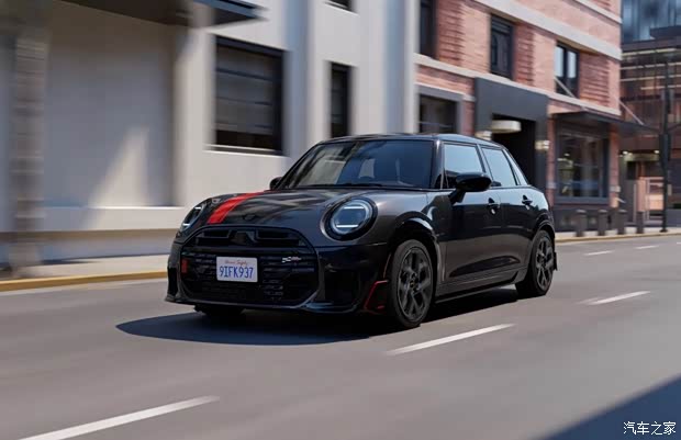 MINI Cooper S Red Line 2026 вышел на рынок США дороже JCW, но слабее
