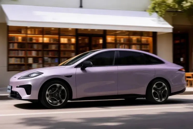 GAC Aion RT с заменой батареи за 99 секунд: старт продаж 8 апреля