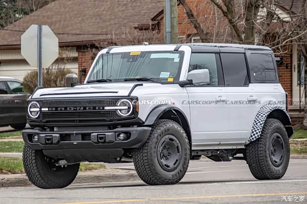 Обновленный Ford Bronco впервые засветился на фото: гибрид возвращен