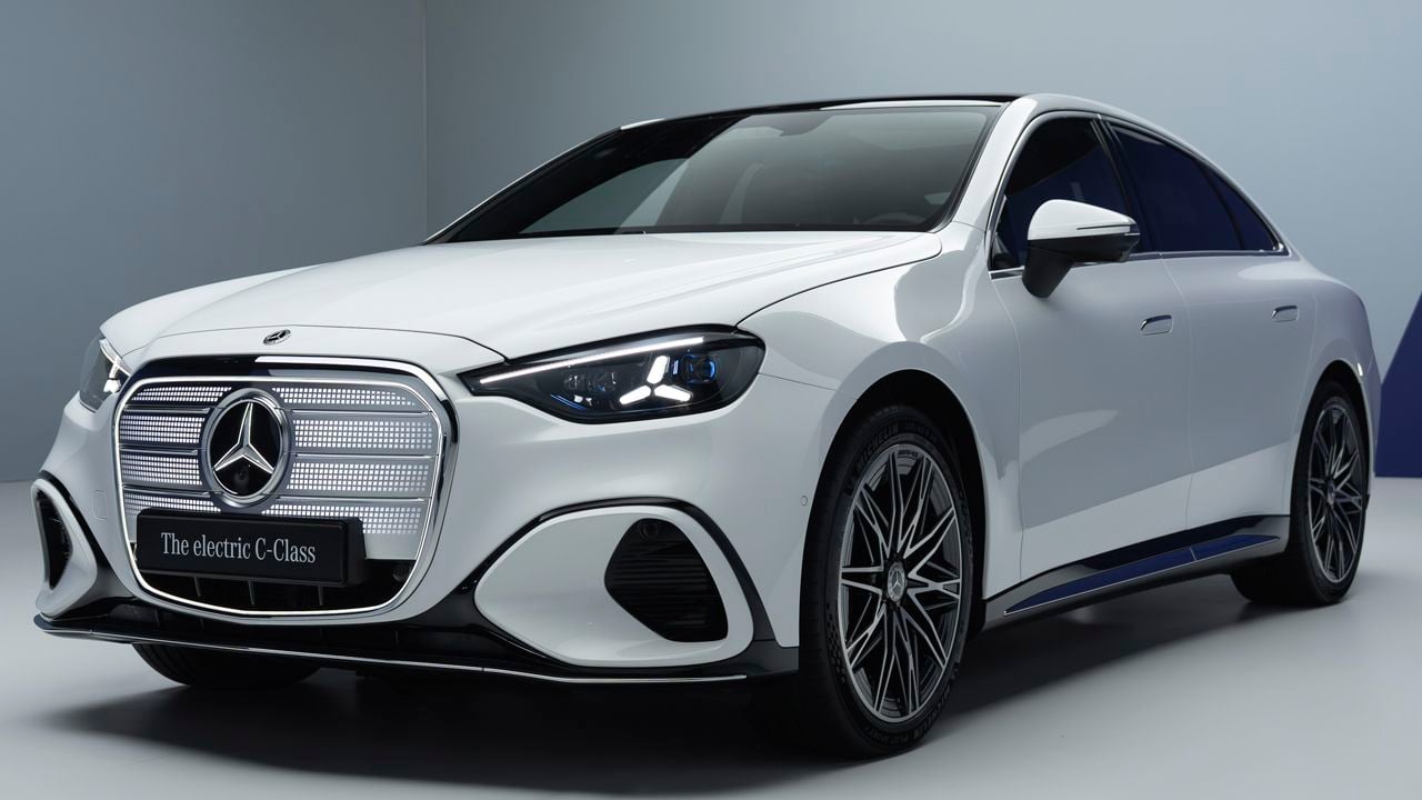 760 км без зарядки: новый электрический Mercedes C-класса дебютирует