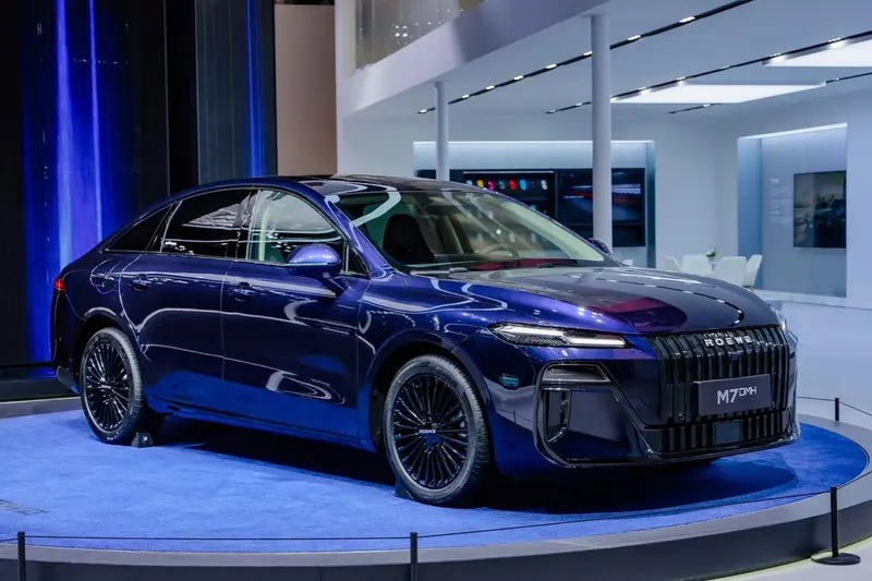 Бывший дизайнер Rolls-Royce создал кроссовер Roewe M7 Dark Horse