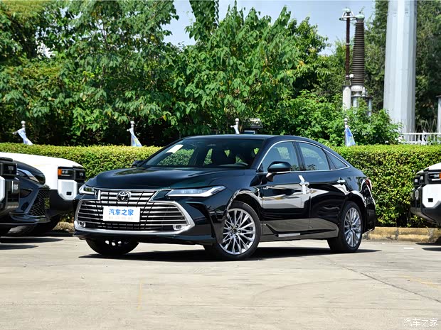 Toyota Avalon 2026 поступила в продажу в версии Xingyao: цены названы
