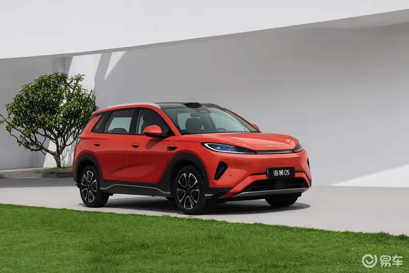 BYD Sea Lion 05 обновился: 2105 км без дозаправки от 1,1 млн рублей